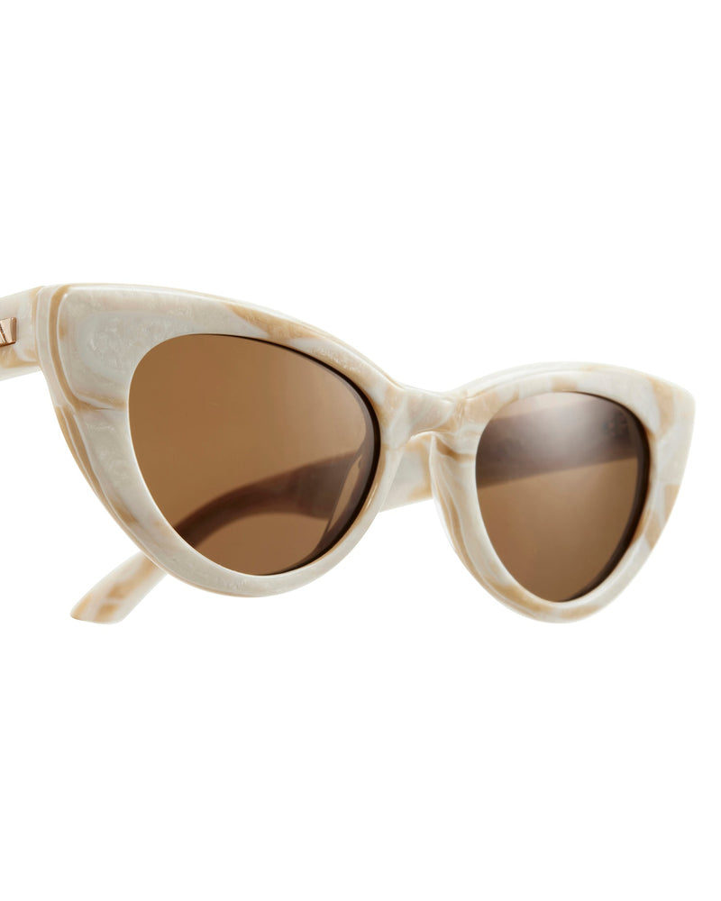 Celosia Sandstone Tort Sunglasses - Elegant and Timeless Design