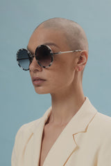The Chelsea Round Sunglasses in Grey Marble